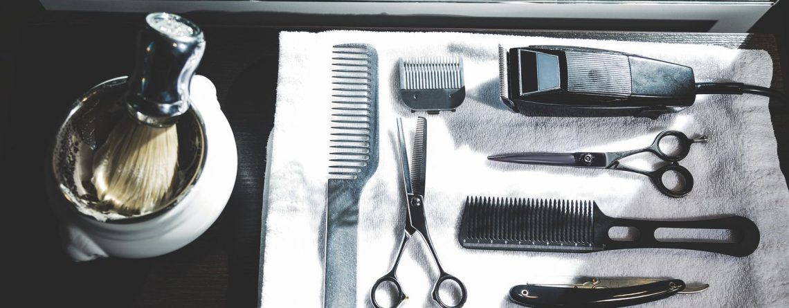 Familiarizing Yourself with the Components of a Men’s Shaving Set