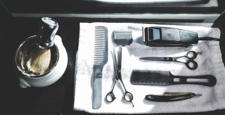 Familiarizing Yourself with the Components of a Men’s Shaving Set
