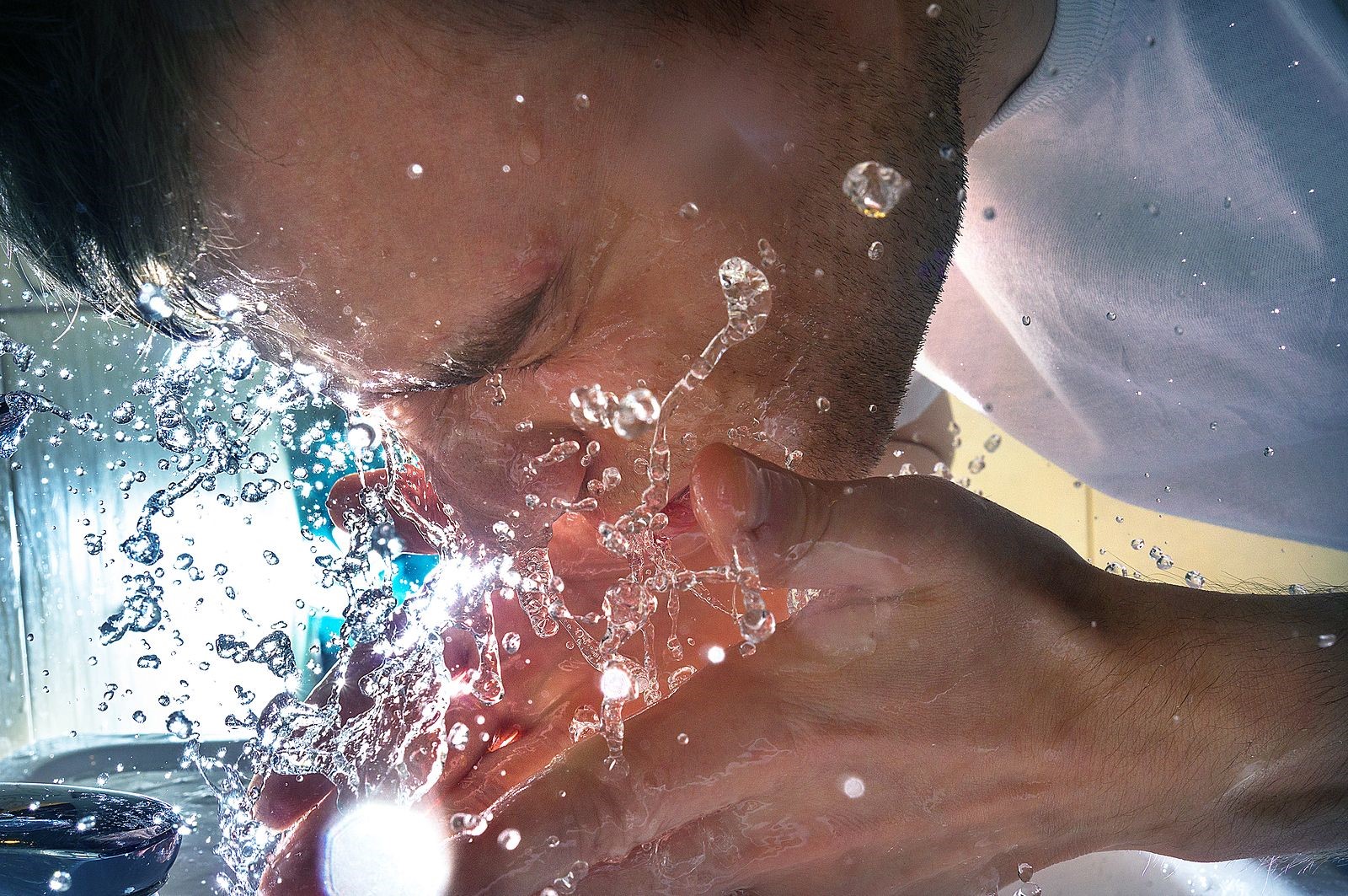 Do You Know the Five Important Elements of a Men’s Skin Care Routine?