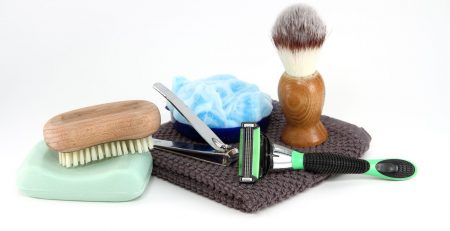 Essentials You Shouldn’t Forget when Preparing a Men’s Grooming Set